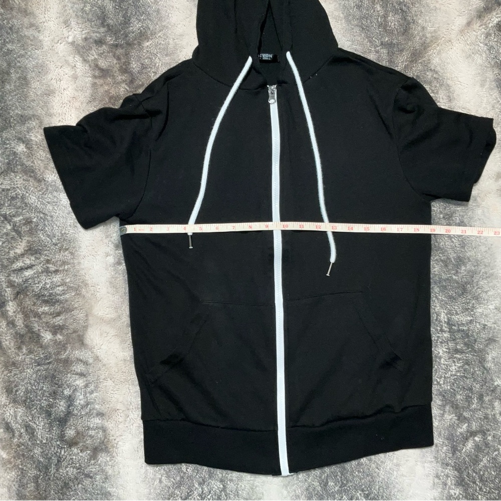 Black Short Sleeve Hoodie with White Zipper - Picture 4 of 5